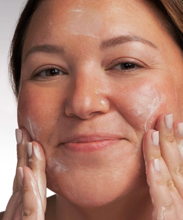 30142_neostrata_mandelic_clarifying_cleanser_v4.jpg 30142_neostrata_mandelic_clarifying_cleanser_v4.jpg