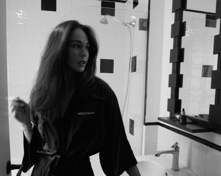 En rutine for balanceret hud med glød